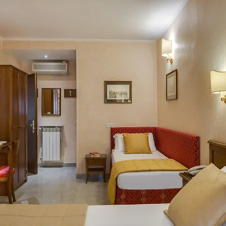 Silla Roma