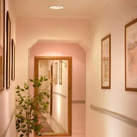 Silla Otel 2*