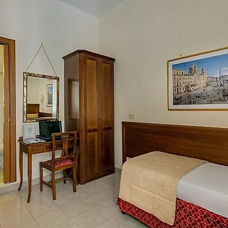 Hotel Silla 2*