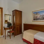 Silla Hotel 2*