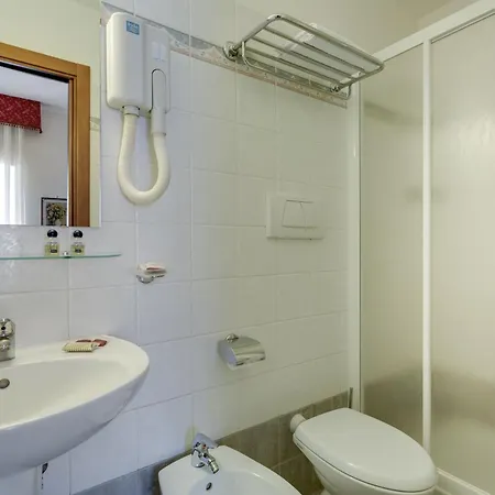 Hotel Silla 2*