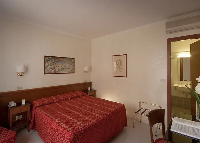 Hotel Silla 2*